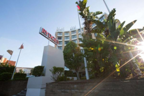 Гостиница Rydges Camperdown  Сидней